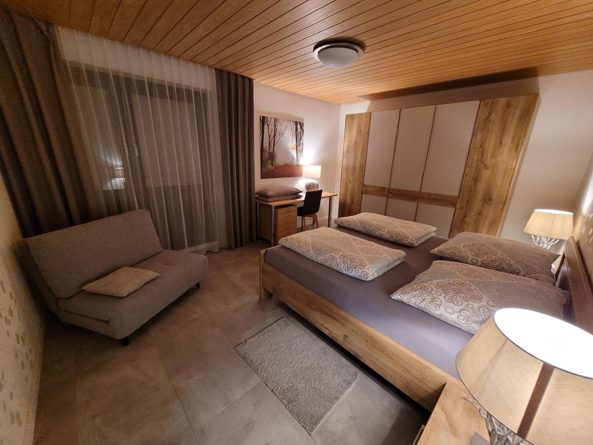 Komfort-Ferienwohnung Auf Der Eulenburg Grafengehaig Luaran gambar